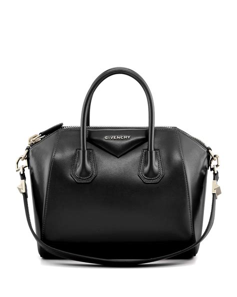 givenchy antigona small gewicht|Givenchy small antigona in cognac.